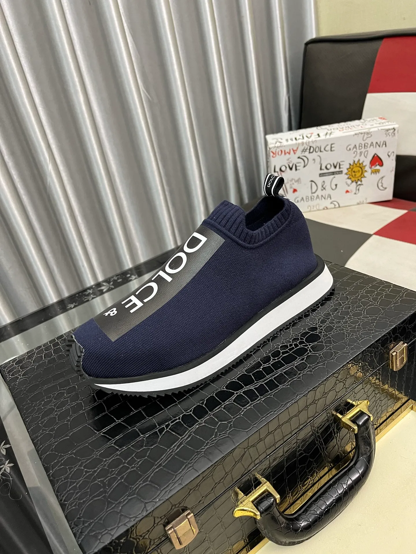 Men's men's shoes 💰420⌚️⌚️【DG～】couple casual shoes 2025z cabinet sales simultaneously 🔶Size: 35-46#️⃣ 🔷8 colors🔜The upper is made of multi-material splicing➕Mesh lining, comfortable and breathable, sole: original comfortable and wear-resistant outsole, ⚠️real thing📱photographed🎬real thing is better📢📢📢